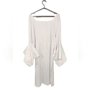 White Party Dress Size 3X Knee Length With Flare/Bell Sleeves